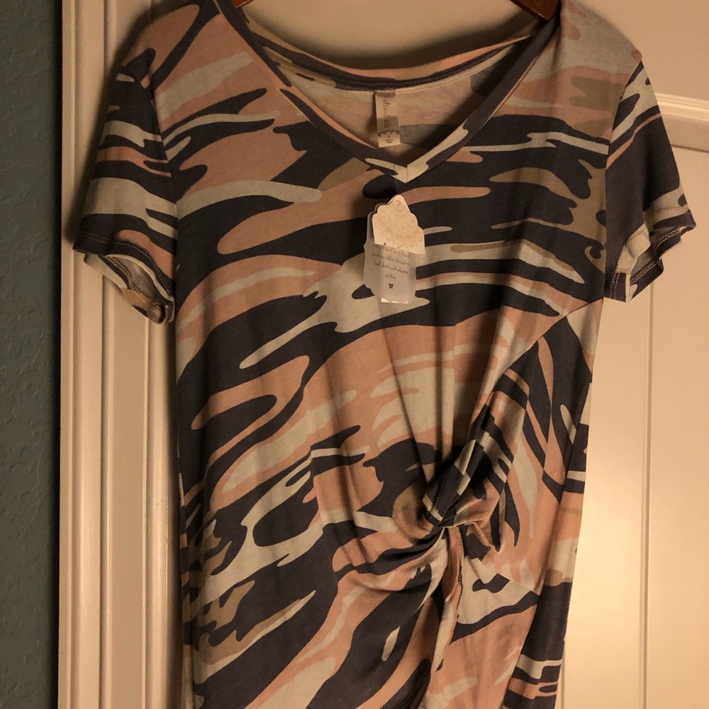 Altard state camo top